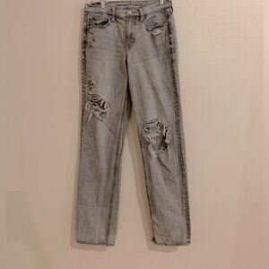 American eagle grey distressed 90s straight jean women’s 4 long